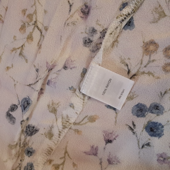 J. Jill Floral Empire Waist Blouse with MOP Buttons - Picture 7 of 7